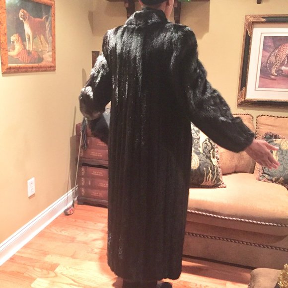 Brown Fine Ranch Mink Male Pelts From Finland Coat - Picture 6 of 8